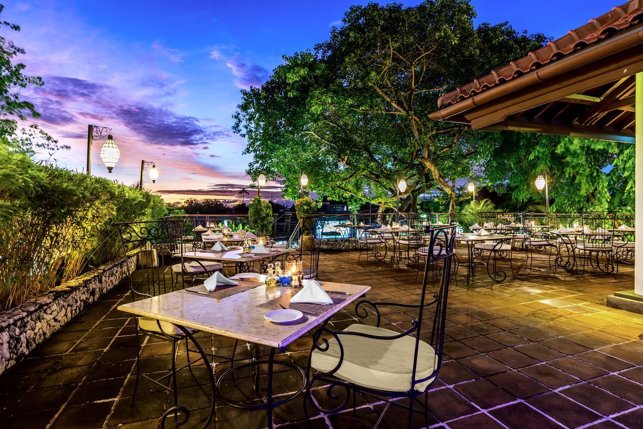 Hotel Nikko Bali Benoa Beach Nusa Dua  Exterior foto The Terrace at the Royal River Hotel